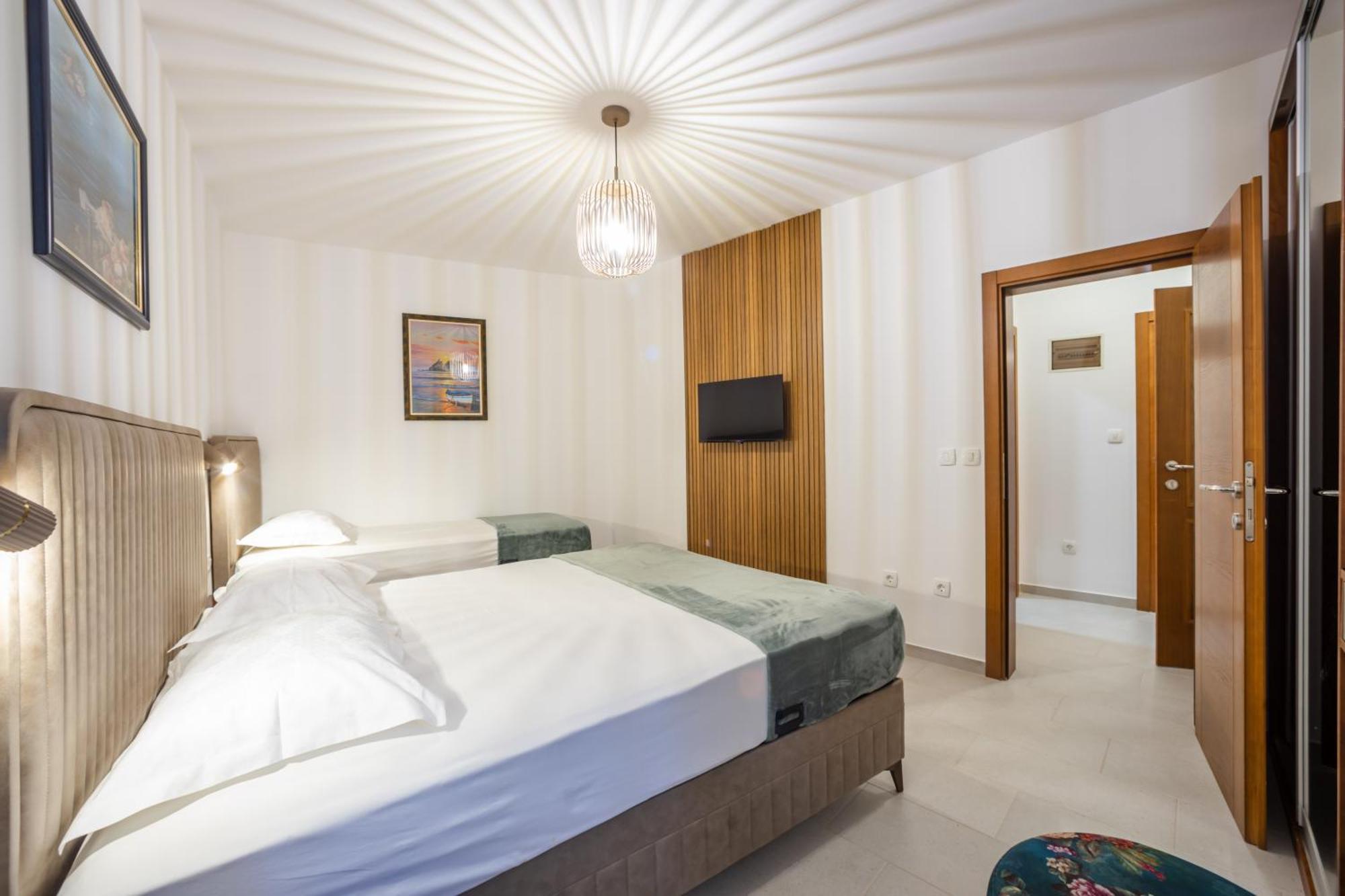 Guest House Medin Petrovac Exterior photo