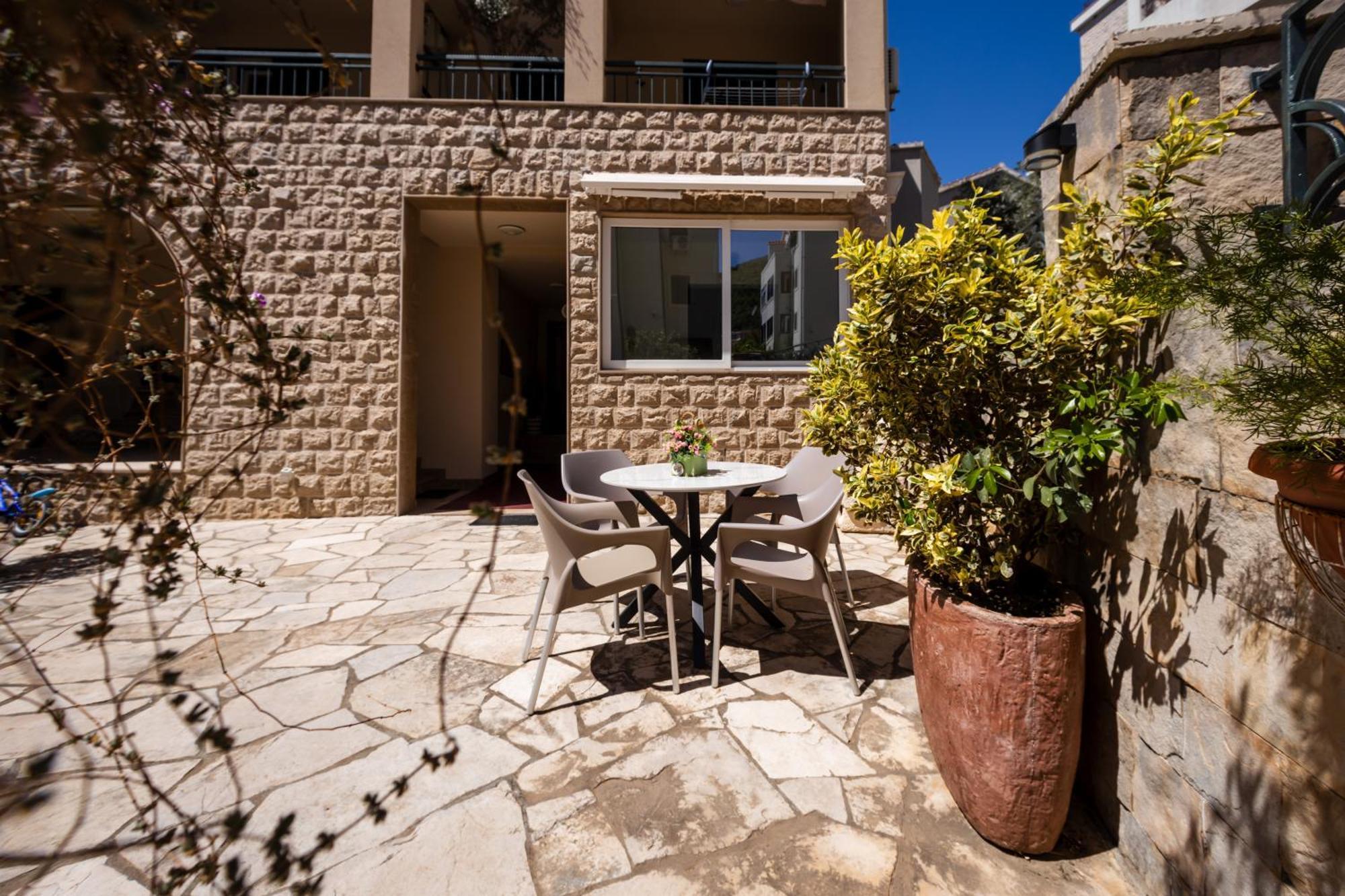 Guest House Medin Petrovac Exterior photo